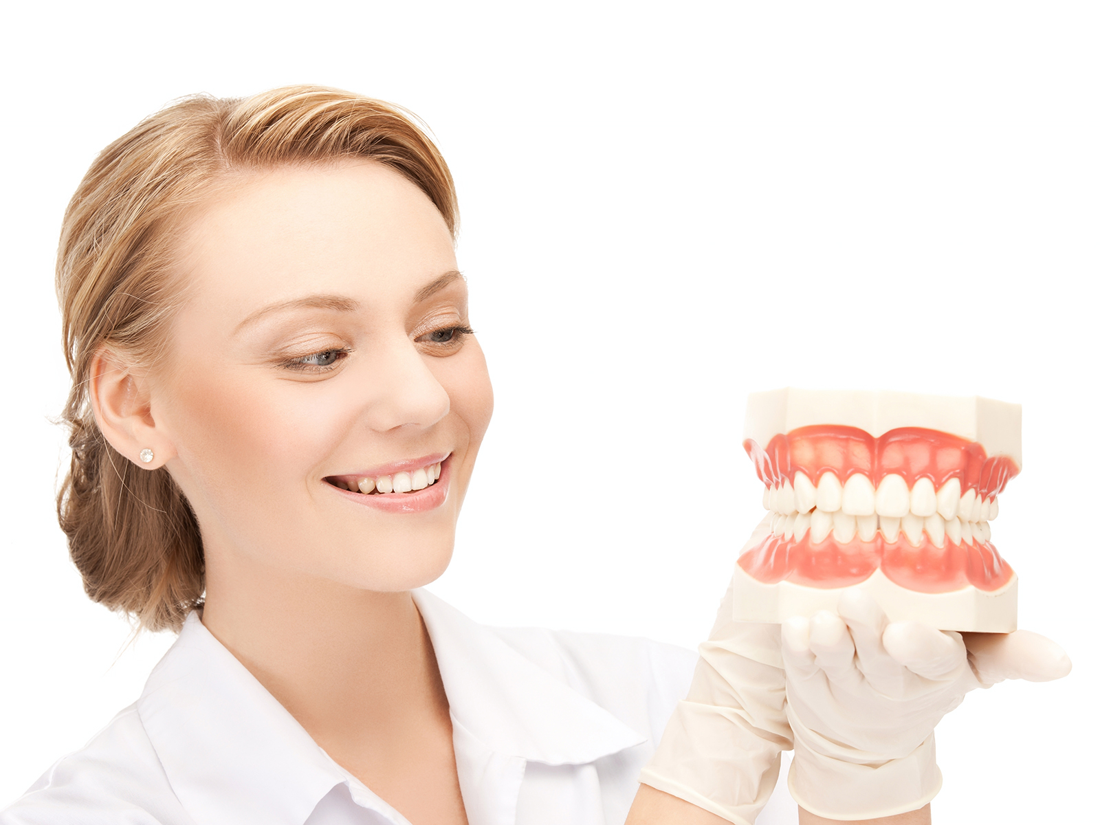 Is There Any Consequences of Cleaning The Teeth With Alum?