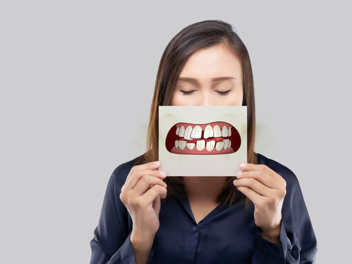 How To Maintain Oral Health Between Dental Visits